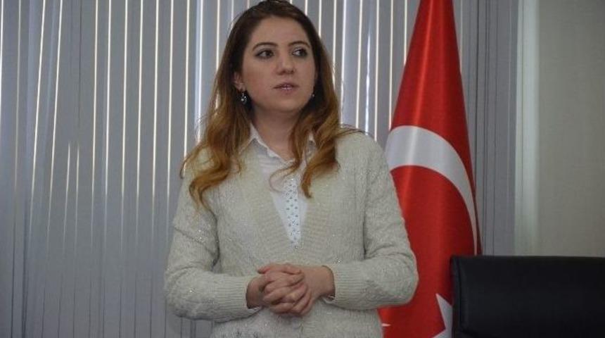 Tekden Hastanesi Diyetisyeni Dr. Deniz, Hacılar Belediyesi &Ccedil;alışanlarını Y&uuml;ksek Tansiyon Konusunda Uyardı