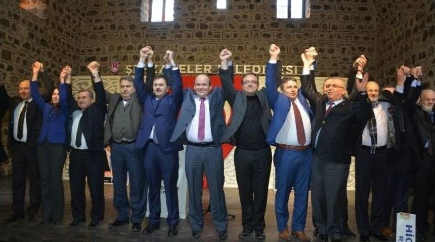 &Ccedil;ipiloğlu&rsquo;nun Aday Adaylığı A&ccedil;ıklamasında &lsquo;birlik&rsquo; Vurgusu