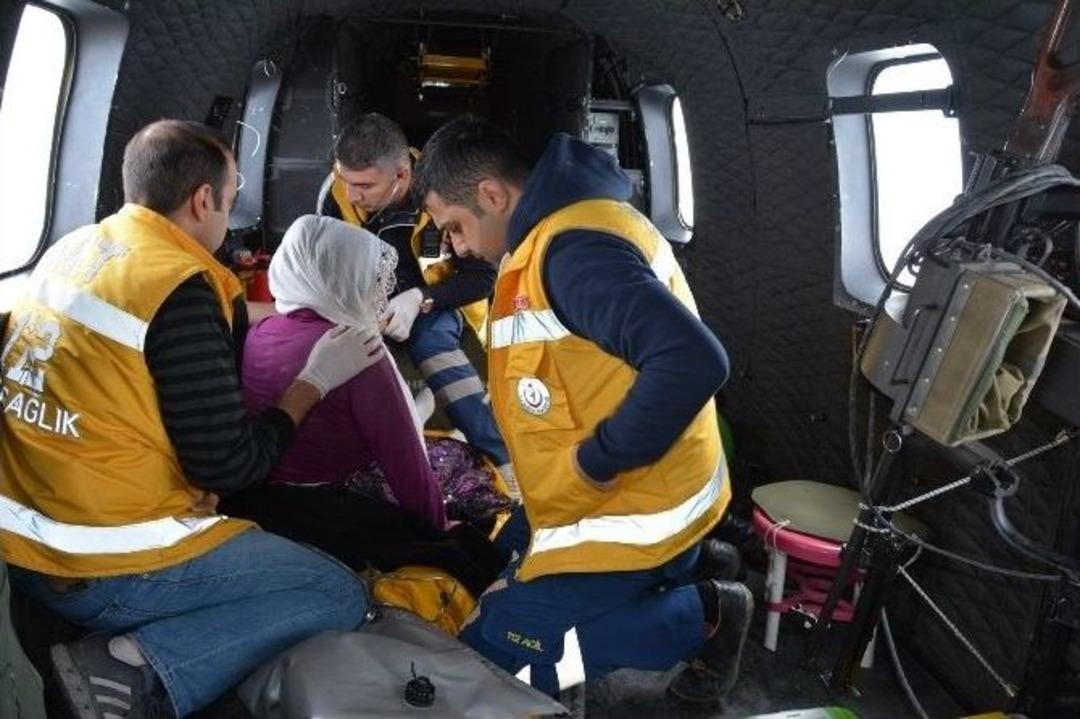 Hamile Kadının İmdadına Mehmet&ccedil;ik Yetişti