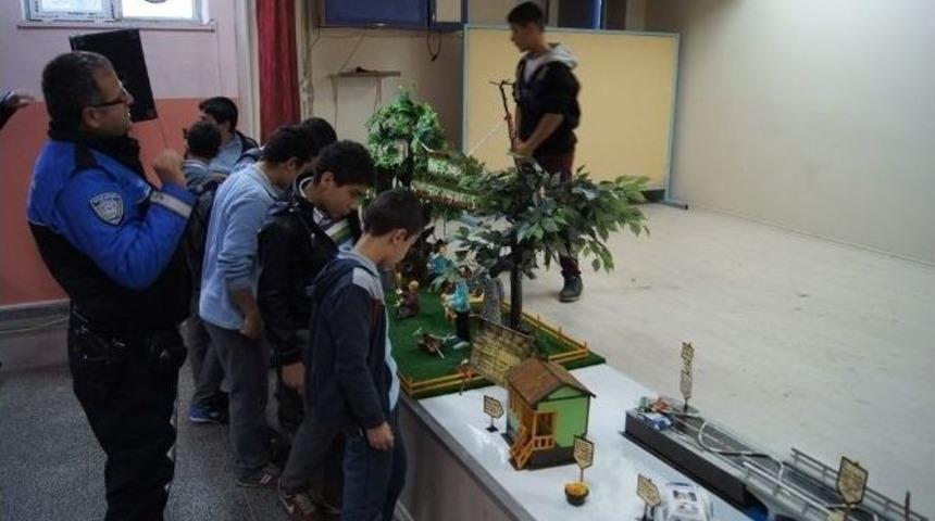 &Ouml;ğrencilere Kukla G&ouml;sterisi İle Sigaranın Zararları Anlatıldı