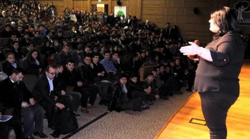 Gaziantep'te &Uuml;niversiteye Hazırlananlara Konferans