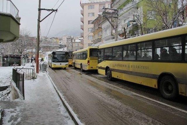 Belediye Otobüsü Kaydı, Trafik Kilitlendi