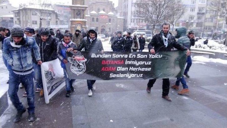 Beşiktaş Taraftarı Özgecan İçin Yürüdü G2