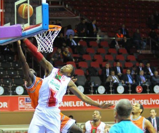 Pınar Karşıyaka-Banvit: 89-64