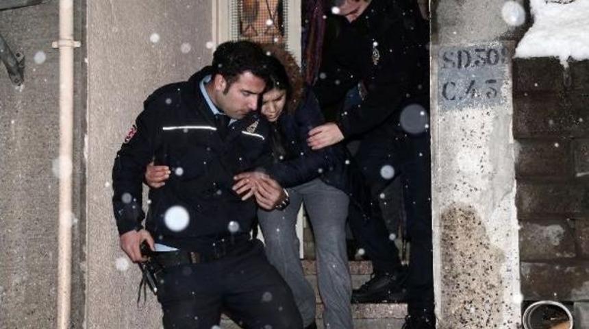 Şişli'de Bir Kadın Tartıştığı Sevgilisi Tarafından Bı&ccedil;aklandı