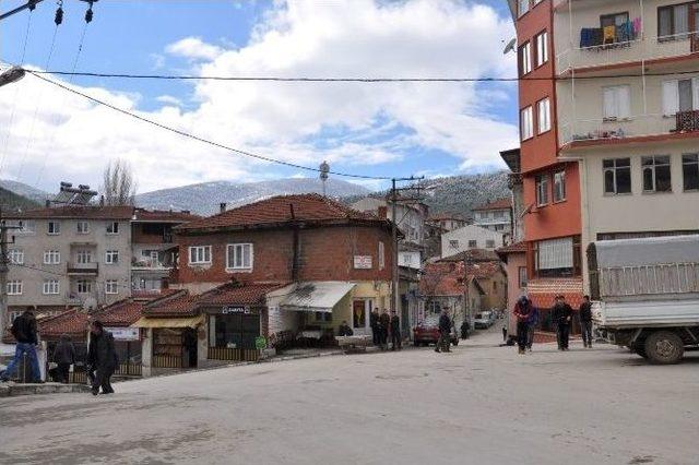 Büyükorhan Osmanlı Mimarisine Bürünüyor