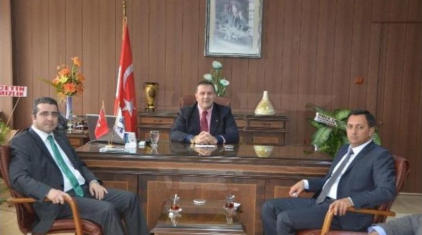 Mersin Ak Parti Y&ouml;netiminden Yeni M&uuml;d&uuml;r Koca&rsquo;ya Ziyaret