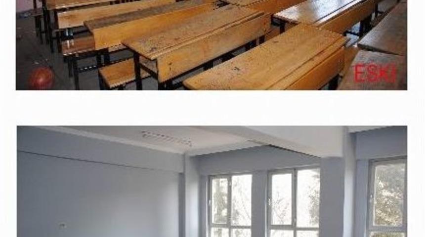 Jandarma &Ouml;ğrencilerin Okulunu Boyadı