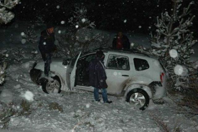 Ilgar Dağı Geçidi'nde Tipi Kazaralara Yol Açtı