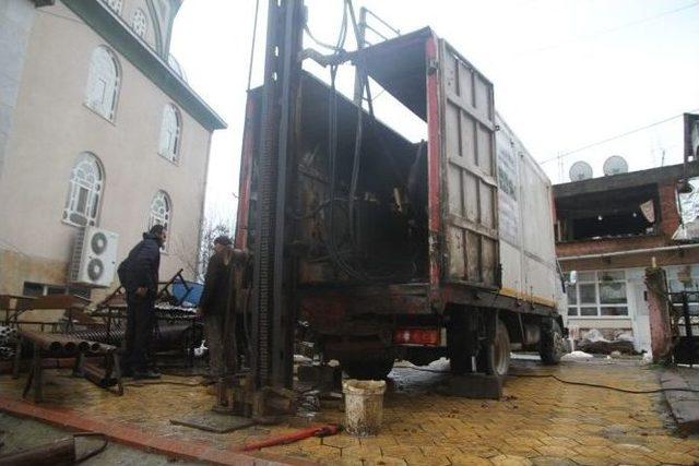 Büyükşehir, Gölcük Mamuriye’de Zemin Etüdü Çalışması Başlattı