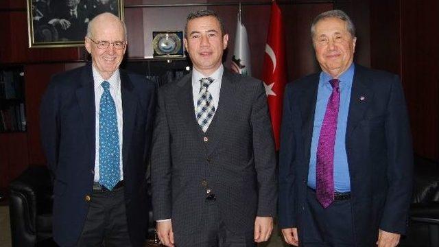 Boston Universitesi Başkanından Gto’ya Ziyaret