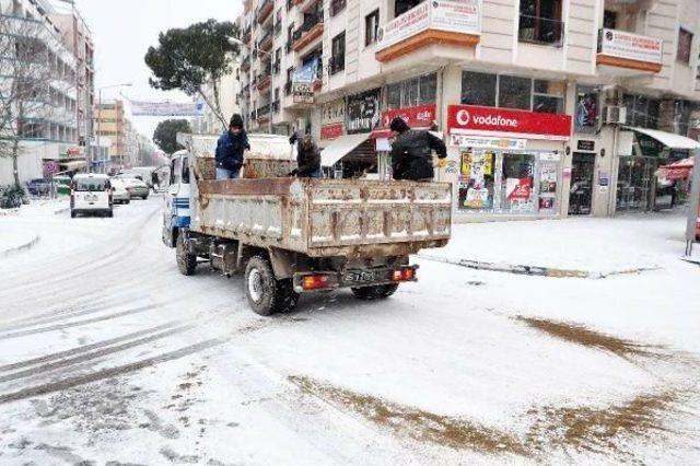 Soma'da Taşımalı Eğitime Kar Engeli