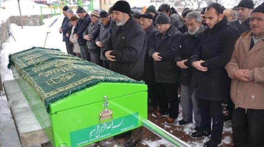 Faruk Yaman&rsquo;ın Halası Pembe Bilgin Son Yolculuğuna Uğurlandı