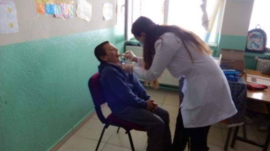 Köy Okullarında Diş Taraması