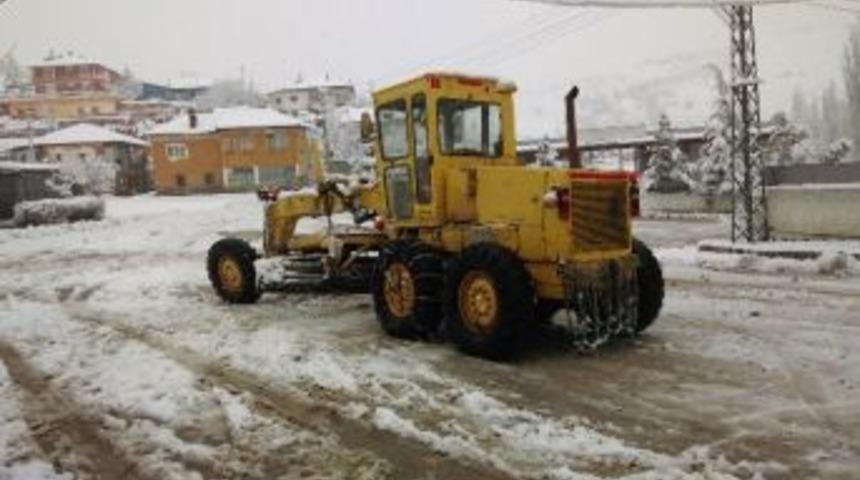 Kırıkkale&rsquo;de Eğitime Kar Engeli