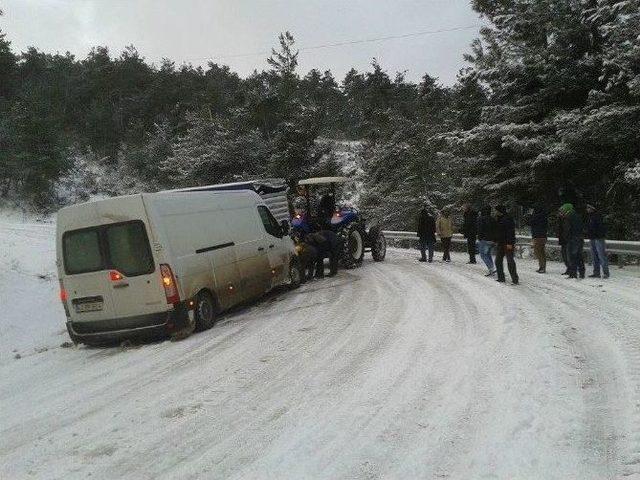 Bursa’nın Dağ İlçelerinde Kar Esareti