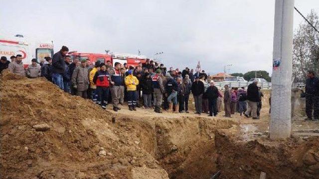 Sarıgöl'de Kanalizasyon Kazısında Göçük: 1 Ölü, 1 Yaralı