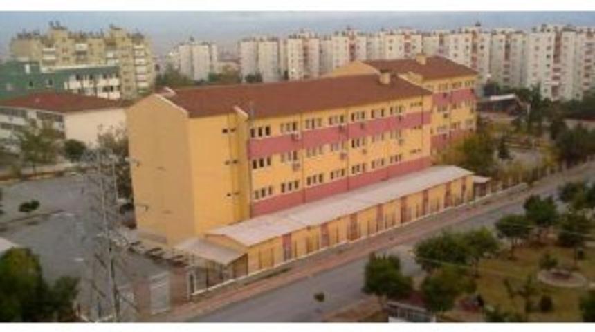 Turkish Teacher Calls For 'harassment Teams' Against Miniskirts