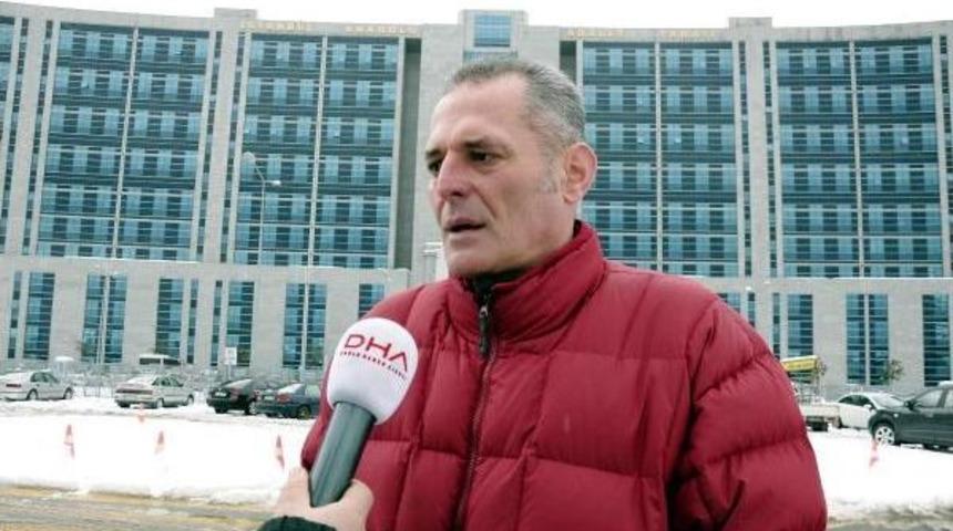 Trafik Polisinden S&uuml;r&uuml;c&uuml;ye Sağ Kroşe