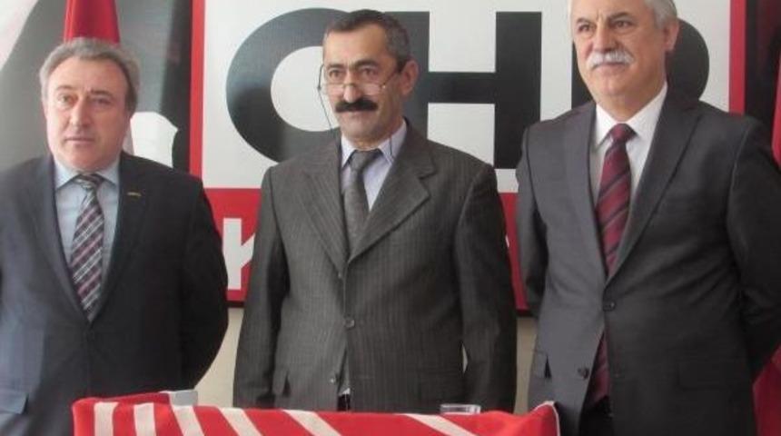 Chp Y&ouml;neticisi: Ak Parti'ye Sahte &Uuml;ye Yapıldım, Chp'den Milletvekili Aday Adayı Olamıyorum