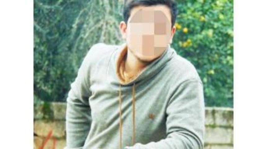 12 Yaşındaki Kızı D&ouml;vd&uuml;, Jiletle Yaraladı, Tecav&uuml;z Etmek Isterken Yakalandı