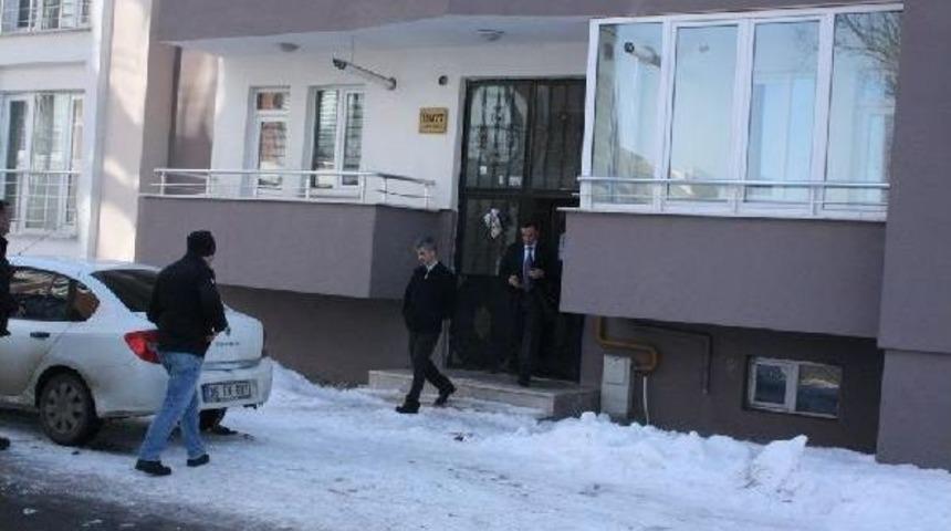 Cumhurbaşkanına Hakaret I&ccedil;eren Mesajı Paylaştığı Iddiasıyla G&ouml;zaltına Alındı