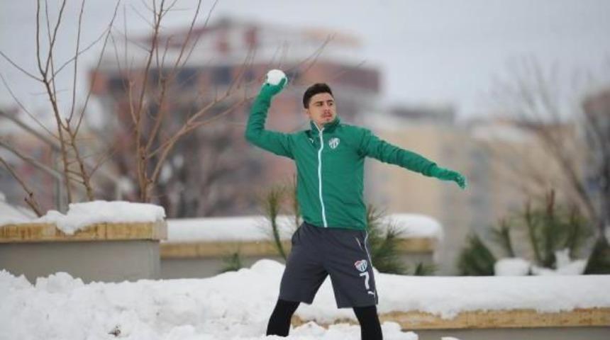 Bursaspor&rsquo;Da Neşeli Antrenman