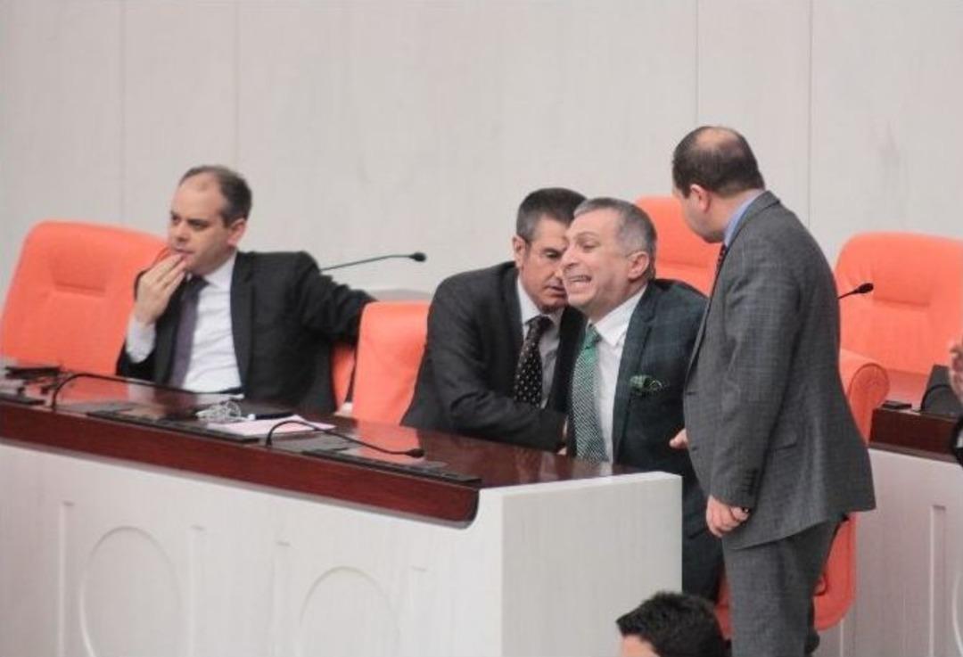 Tbmm Genel Kurulu&rsquo;nda Gerginlik S&uuml;r&uuml;yor