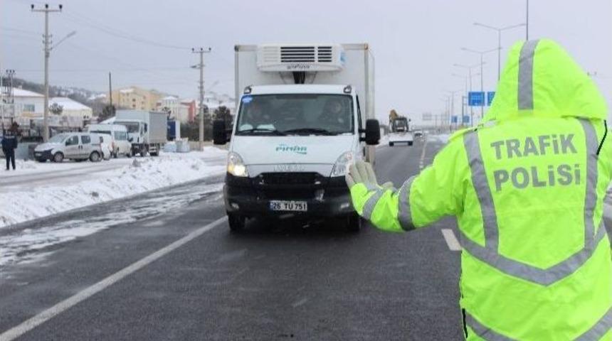 K&uuml;tahya&rsquo;nın Bağlantı Yolları 22 Saat Sonra Normale D&ouml;nd&uuml;