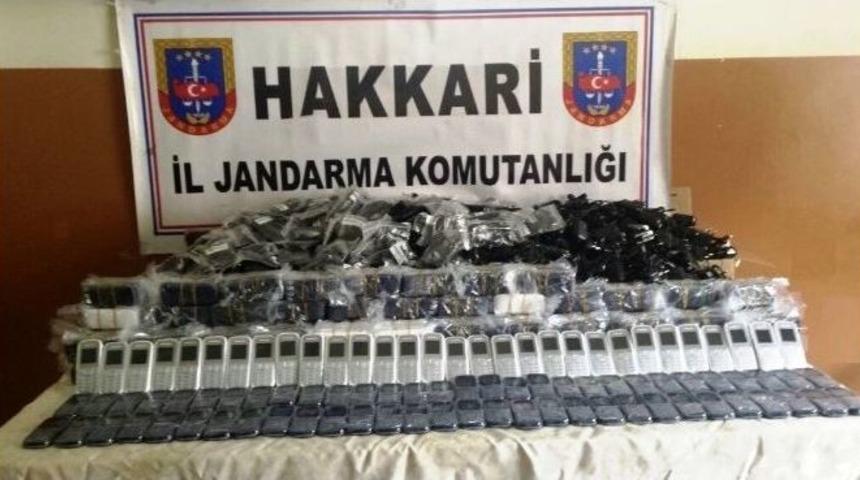 Hakk&acirc;ri&rsquo;de Ka&ccedil;ak Cep Telefonu Operasyonu
