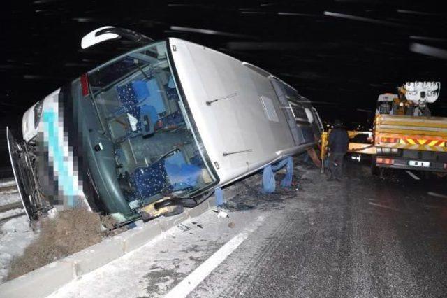 Aksaray'da Yolcu Otobüsü Devrildi: 7 Yaralı