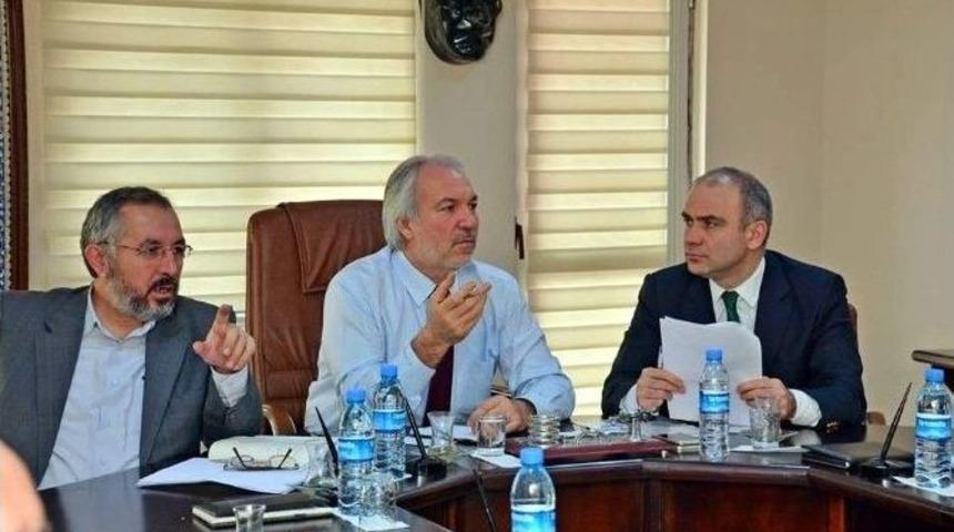 K&uuml;tahya&rsquo;nın Değişik B&ouml;lgelerine 4 Alt Ge&ccedil;it, 1&rsquo;de &Uuml;st Ge&ccedil;it Yapılacak