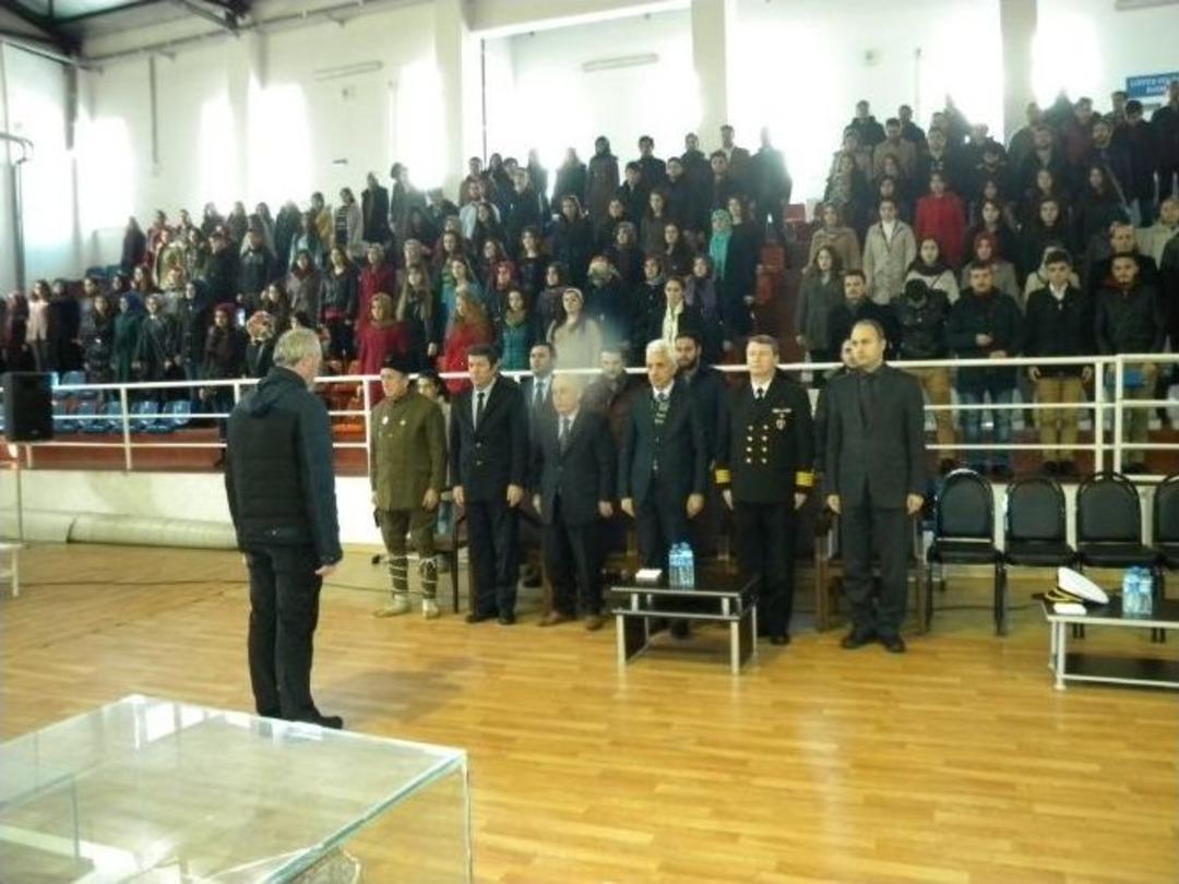 Be&uuml; Ereğli Eğitim Fak&uuml;ltesinden &ldquo;&ccedil;anakkale Savaşlarının 100. Yılı&rdquo; Sergisi Ve S&ouml;yleşi