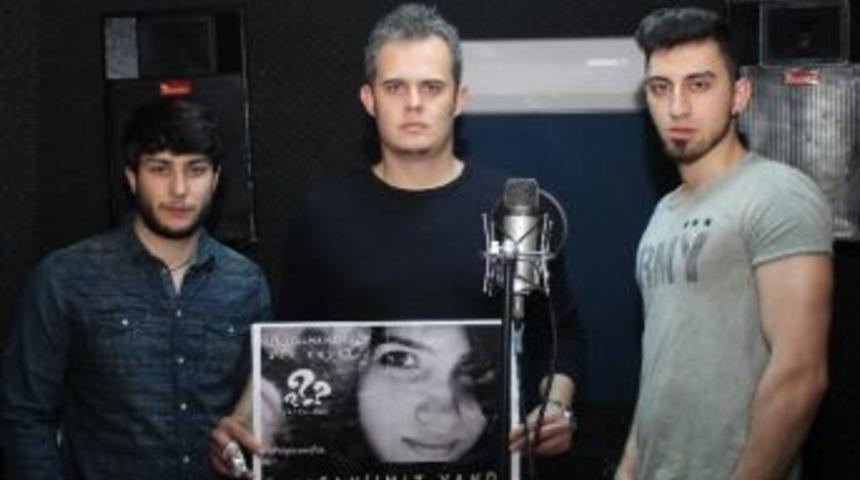 &Uuml;niversiteli &Ouml;ğrenciler &Ouml;zgecan İ&ccedil;in Şarkı Besteledi