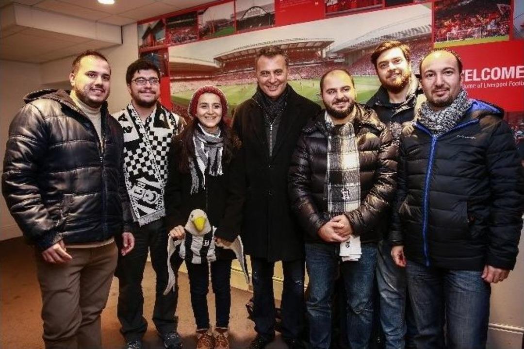 Vodafone Karakartal&rsquo;lılar Lıverpool&rsquo;da Takımına Destek Oldu