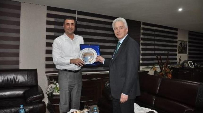 Alman El&ccedil;i Kurz&rsquo;dan Batman Belediyesi&rsquo;ne Ziyaret