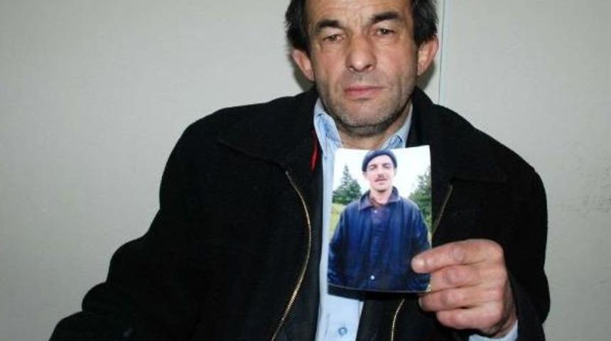 6 Aydır Kayıp Oğlunu Bulana 10 Bin Lira &Ouml;d&uuml;l Verecek