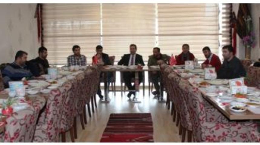 Milletvekili Aday Adayı Giyik Basınla Buluştu