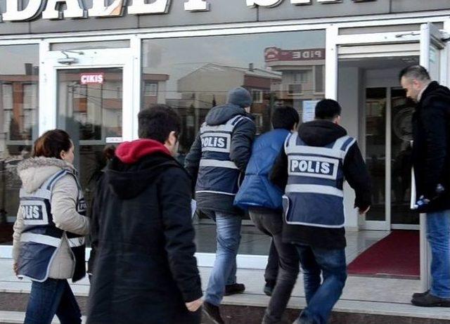 (özel Haber) Zorla Hırsızlık Yaptırmak İçin Diyarbakır’dan Bandırma’ya Getirilen Çocuğu Polis Kurtardı