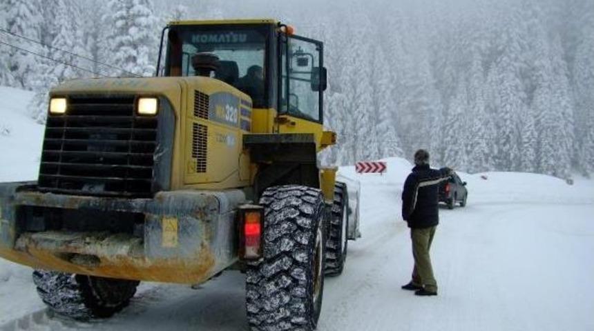 Ilgaz Dağı'nda 24 Saat Kar M&uuml;cadelesi