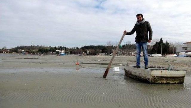 Cemre Havaya Düştü, Deniz Suyu Çekildi