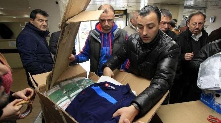 Konak Belediyesi Takımlara Destek