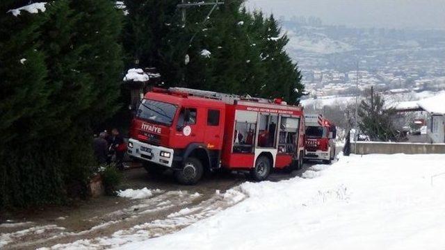 Arızalanan Buzdolabı Villayı Yaktı