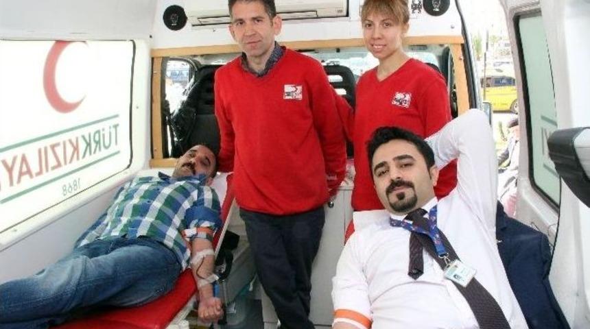 Medline&rsquo;dan Kızılay&rsquo;a Kan Bağışı