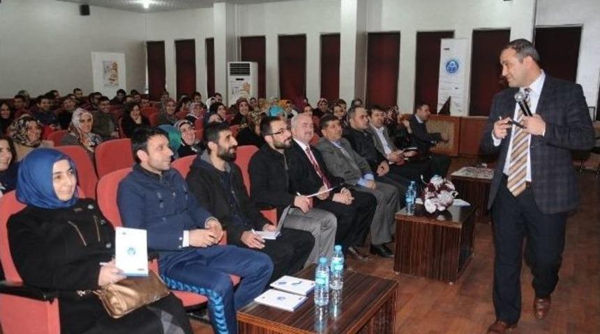 Batman&rsquo;da Hem&rsquo;e Bağlı 170 Usta &Ouml;ğreticiye &rsquo;dijital &Ouml;ğrenme Eğitimi&rsquo; Veriliyor