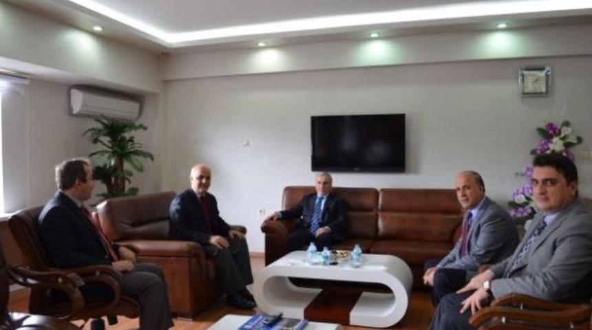 Vali S&uuml;leyman Kam&ccedil;ı, İl M&uuml;ft&uuml;l&uuml;ğ&uuml;&rsquo;n&uuml; Ziyaret Etti