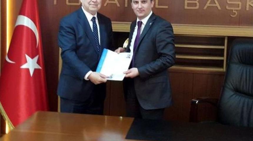 T&uuml;rgev Eski Genel M&uuml;d&uuml;r&uuml; Ko&ccedil;, Ak Parti'den Aday Adayı