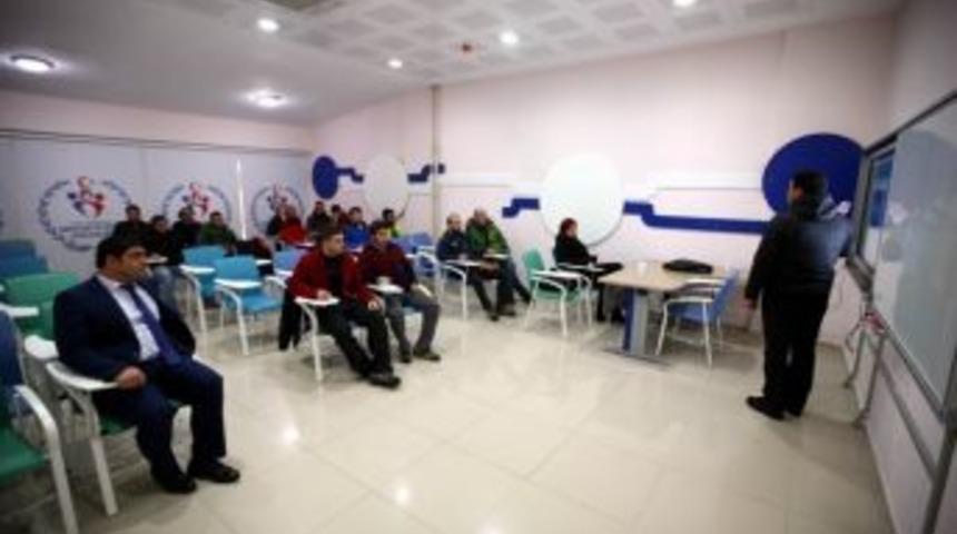 Rafting 1.kademe Antren&ouml;rl&uuml;k Kursu Rize&rsquo;de Başladı