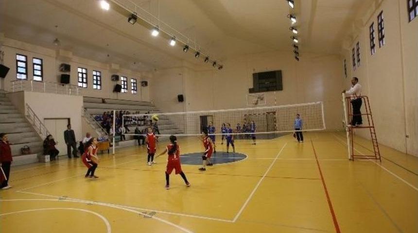Rize’de Voleybol Küçükler İl Birinciliği Sona Erdi