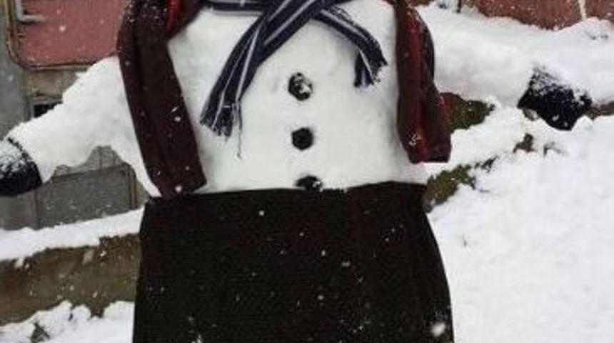 Sorgunlu &Ccedil;ocukların Kardan Adamları İlgi &Ccedil;ekti